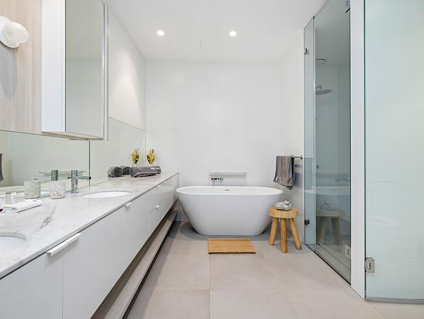 Photo 5 for The Penthouse - Mornington
