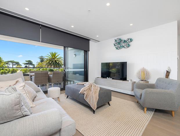 Photo 6 for The Penthouse - Mornington