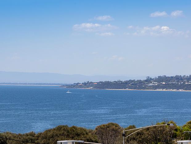 Photo 18 for The Penthouse - Mornington