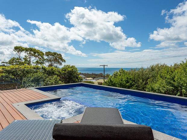 Photo 8 for Poolside Getaway - Dromana