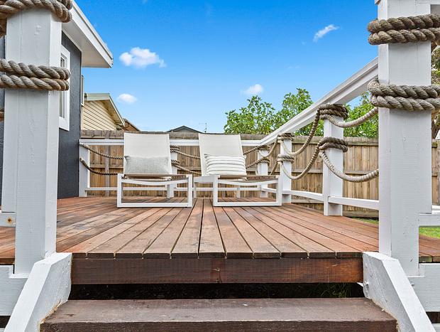 Photo 18 for Berkeley Beach House - Safety Beach