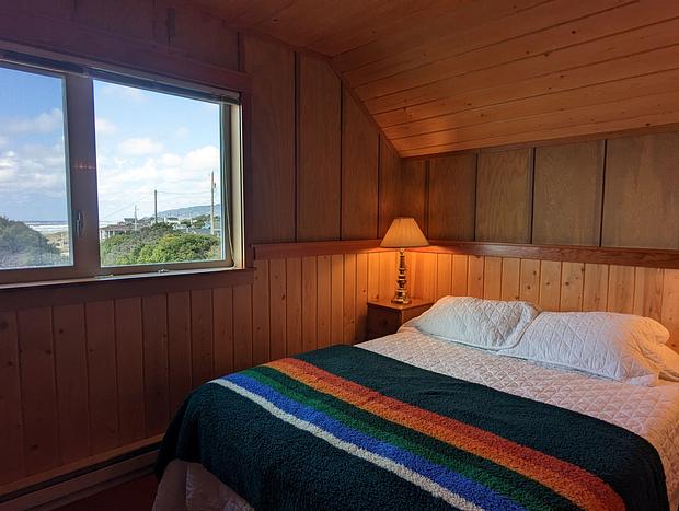 Photo 27 for Lighthouse Lookout virtually beach front at Heceta Beach