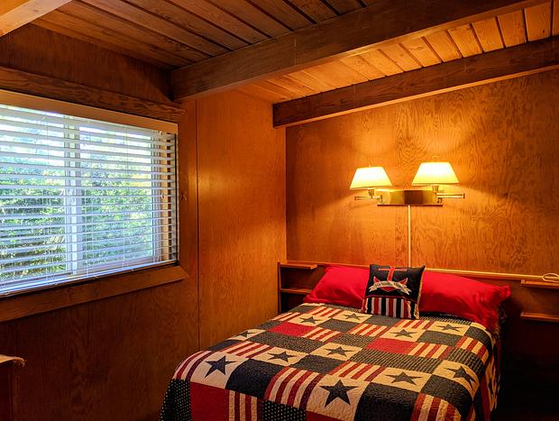 Photo 17 for Munsel Lake Landing 4br, 2bth with dock