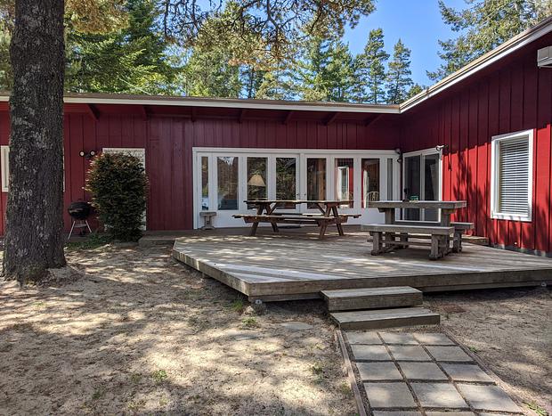 Photo 4 for Munsel Lake Landing 4br, 2bth with dock