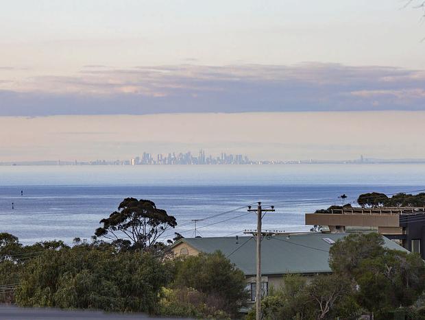 Photo 35 for The Loft House - McCrae