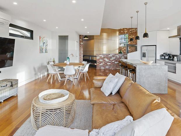 Photo 25 for The Loft House - McCrae