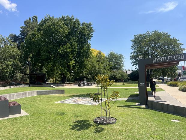 Photo 2 for Explore the cute town of Myrtleford