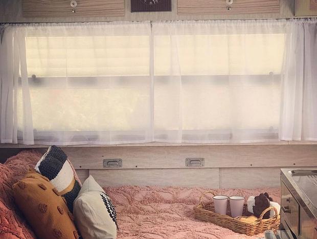 Photo 5 for Vineyard Vintage Caravan 'Nellie'