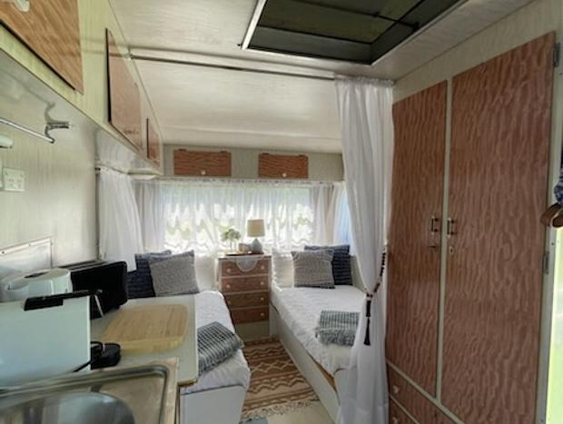 Photo 7 for Vineyard Vintage Caravan 'Polly'