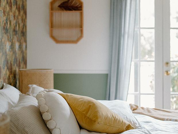 Photo 44 for Vintage Farmhouse Retreat w/Stunning Mountain View