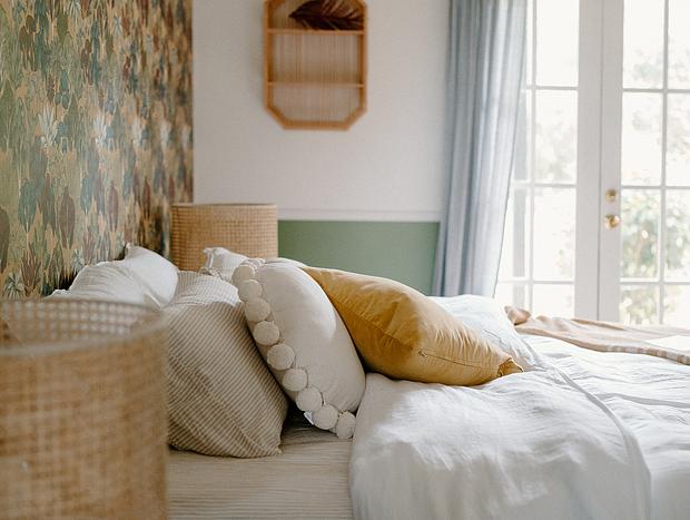 Photo 46 for Vintage Farmhouse Retreat w/Stunning Mountain View