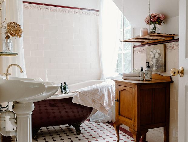 Photo 79 for Vintage Farmhouse Retreat w/Stunning Mountain View