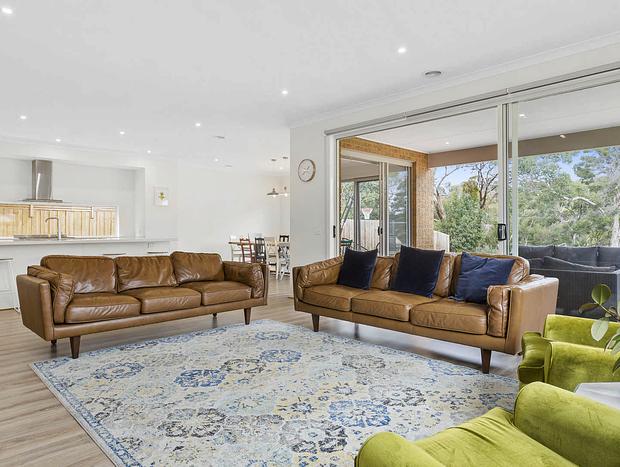 Photo 4 for Corymbia - Mount Martha