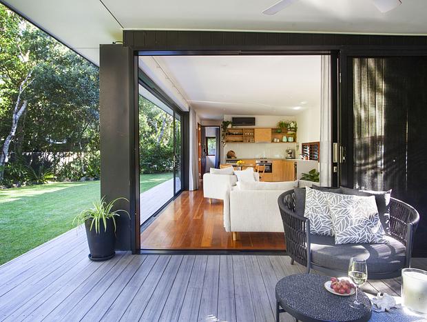 Photo 15 for Beachfront Bungalow: exclusive luxe hideaway & pet-friendly!