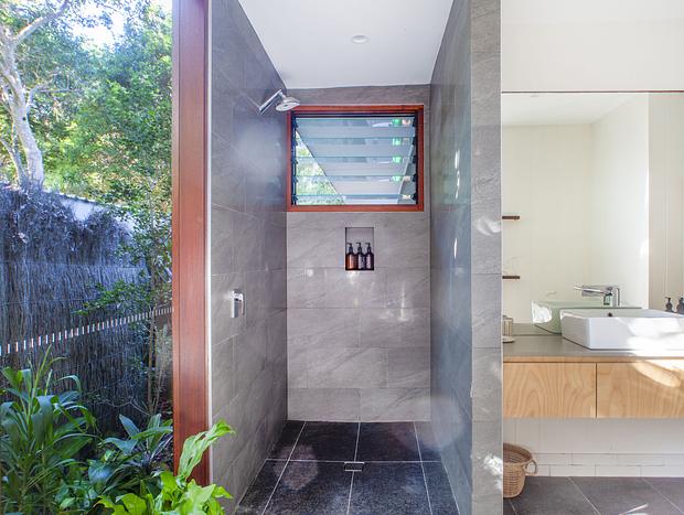 Photo 13 for Beachfront Bungalow: exclusive luxe hideaway & pet-friendly!