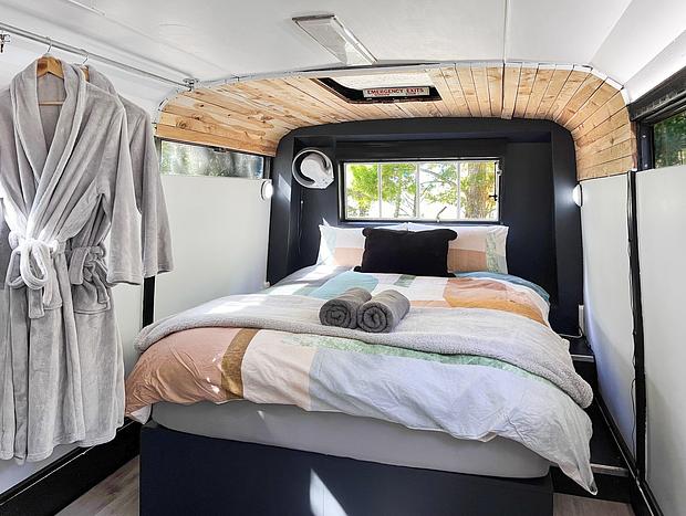 Photo 7 for Bussie McBusFace, converted bus in Little River