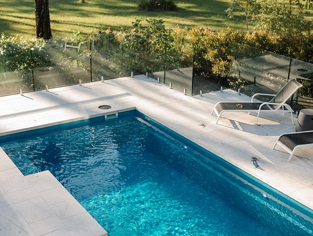 Photo 8 for Lovely Lakeside Luxury