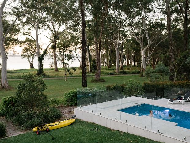 Photo 14 for Lovely Lakeside Luxury
