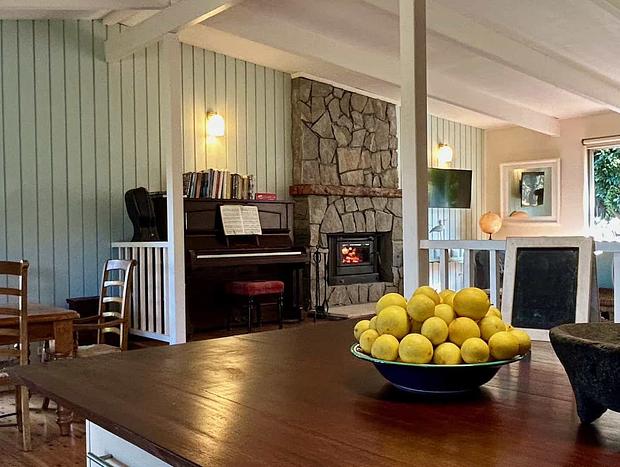 Photo 9 for Tranquil farmhouse with sea view, dog friendly