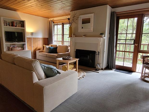 Photo 8 for Blackwood Cottage - Solitude In The Apollo Bay Hills