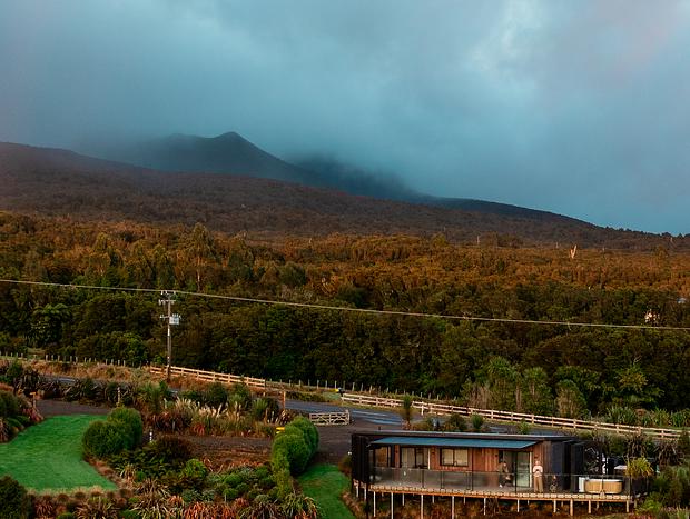 Photo 33 for Soaring high at Ruru Cabin