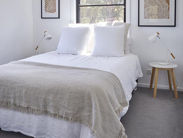 Photo 12 for Ironbark Maldon, with outdoor spa and forest views