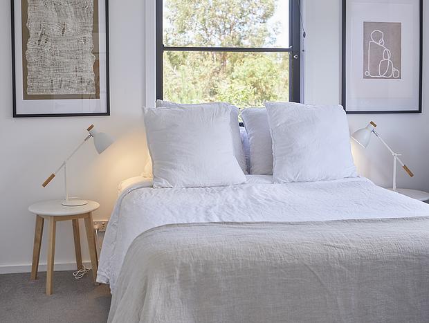 Photo 11 for Ironbark Maldon, with outdoor spa and forest views