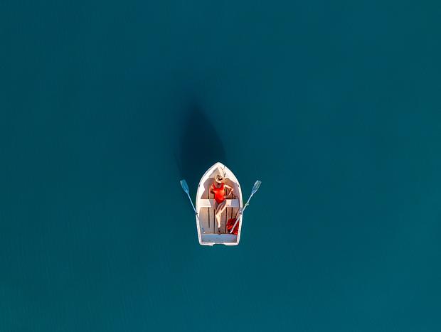 Photo 5 for Im on a boat