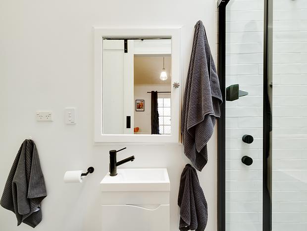 Photo 19 for 'Bouddi Bush and Bay Retreat' by HolidayCo.