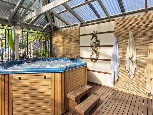 Photo 4 for Sorrento Rockpool and Spa - The Ultimate Coastal Haven