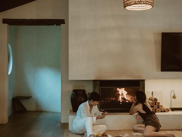 Photo 7 for Two Acres Home- Sauna/Spa/Fireplace