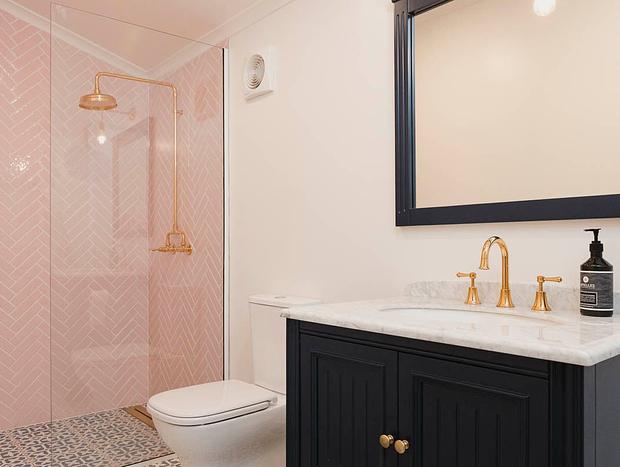 Photo 9 for Peony Farm Pink Cottage