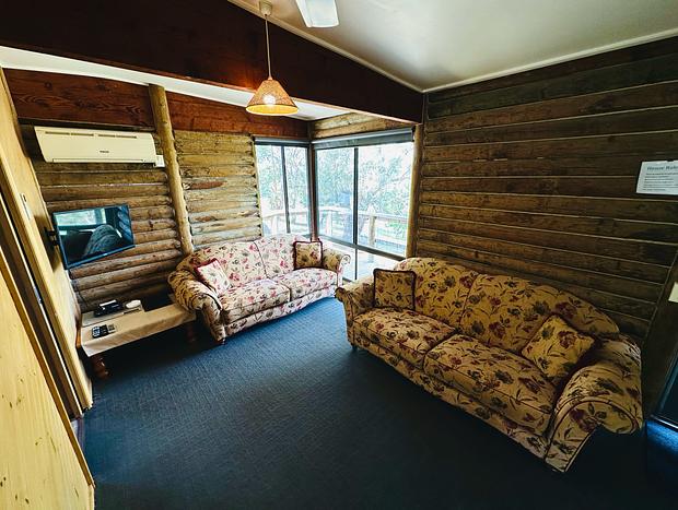 Photo 5 for Buchan Log Cabin
