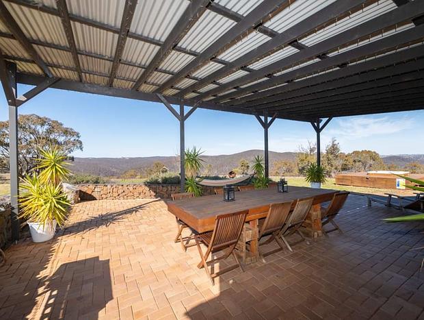 Photo 13 for Abercrombie Ridge - Lux BARN and Spa Retreat - Pet-friendly