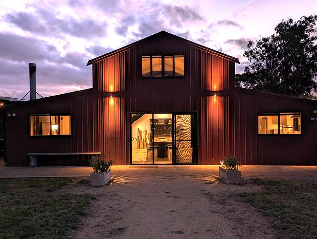 Photo 18 for Abercrombie Ridge - Lux PROPERTY and Spa Retreat - Pet-friendly