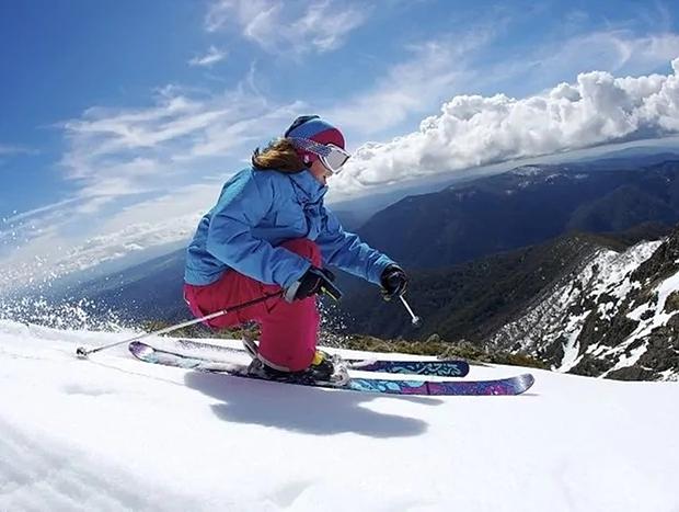 Photo 14 for BullerRoo - Big Sky Views - Luxury High Country Chalet