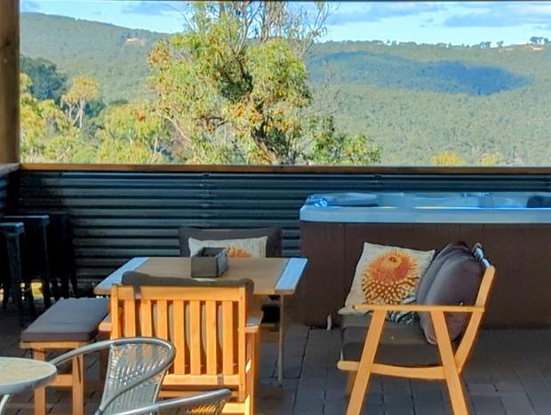 Photo 36 for Abercrombie Ridge - Lux PROPERTY and Spa Retreat - Pet-friendly