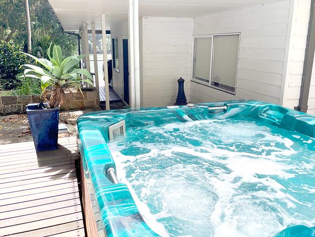 Photo 6 for NINE, Berowra Waters waterfront property w hot tub