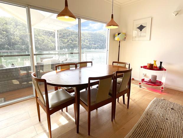 Photo 10 for NINE, Berowra Waters waterfront property w hot tub