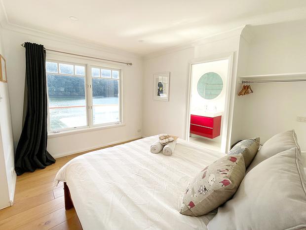 Photo 17 for NINE, Berowra Waters waterfront property w hot tub