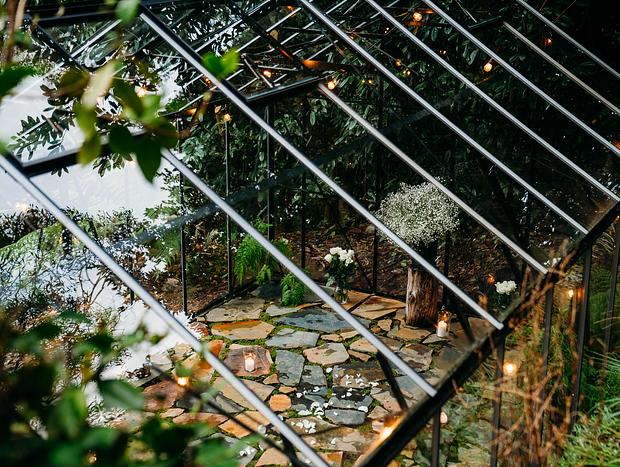 Photo 8 for Luxury Treetop Escape - perfect winter escape with a glasshouse!