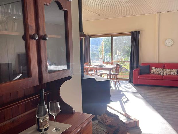 Photo 18 for “Greenmore Hut” country escape in the hills near Mudgee!