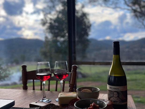 Photo 20 for “Greenmore Hut” country escape in the hills near Mudgee!