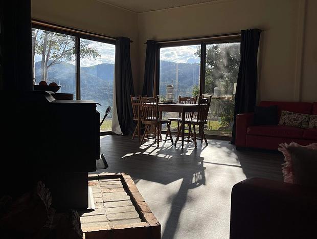 Photo 22 for “Greenmore Hut” country escape in the hills near Mudgee!
