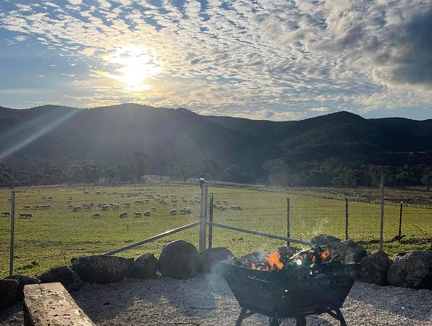Photo 34 for “Greenmore Hut” country escape in the hills near Mudgee!