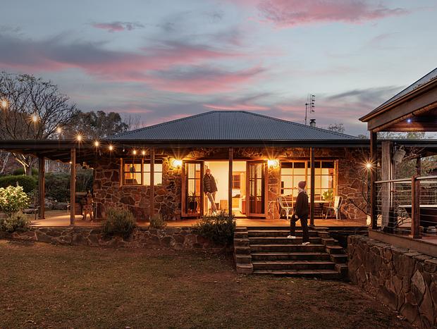 Photo 4 for A Mansfield Scenic Cottage Farm Stay