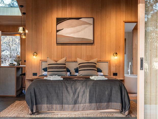 Photo 8 for Snowy Mountains Luxury Cabin Retreat