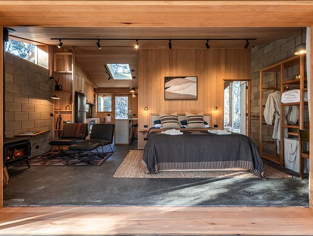 Photo 12 for Snowy Mountains Luxury Cabin Retreat