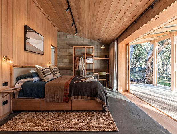 Photo 14 for Snowy Mountains Luxury Cabin Retreat