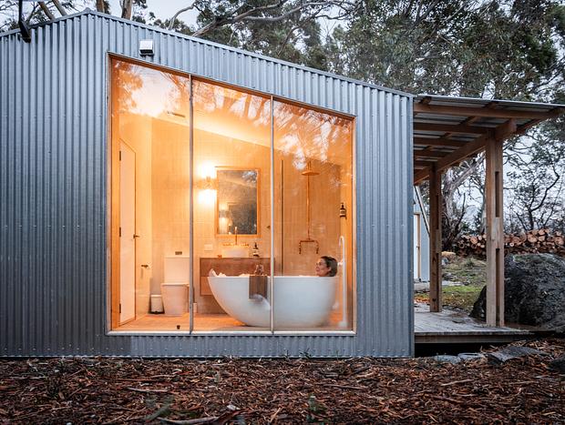 Photo 3 for Snowy Mountains Luxury Cabin Retreat